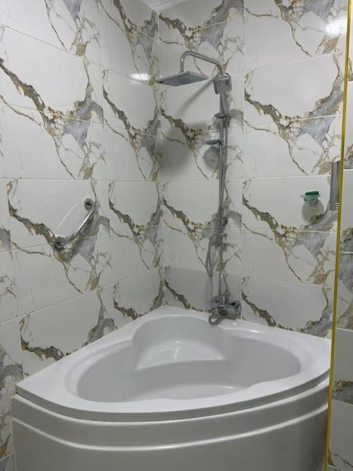 Skyline Luxury Suites 5 Mins From Cairo Airport Bagian luar foto