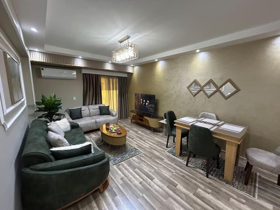 Skyline Luxury Suites 5 Mins From Cairo Airport Bagian luar foto