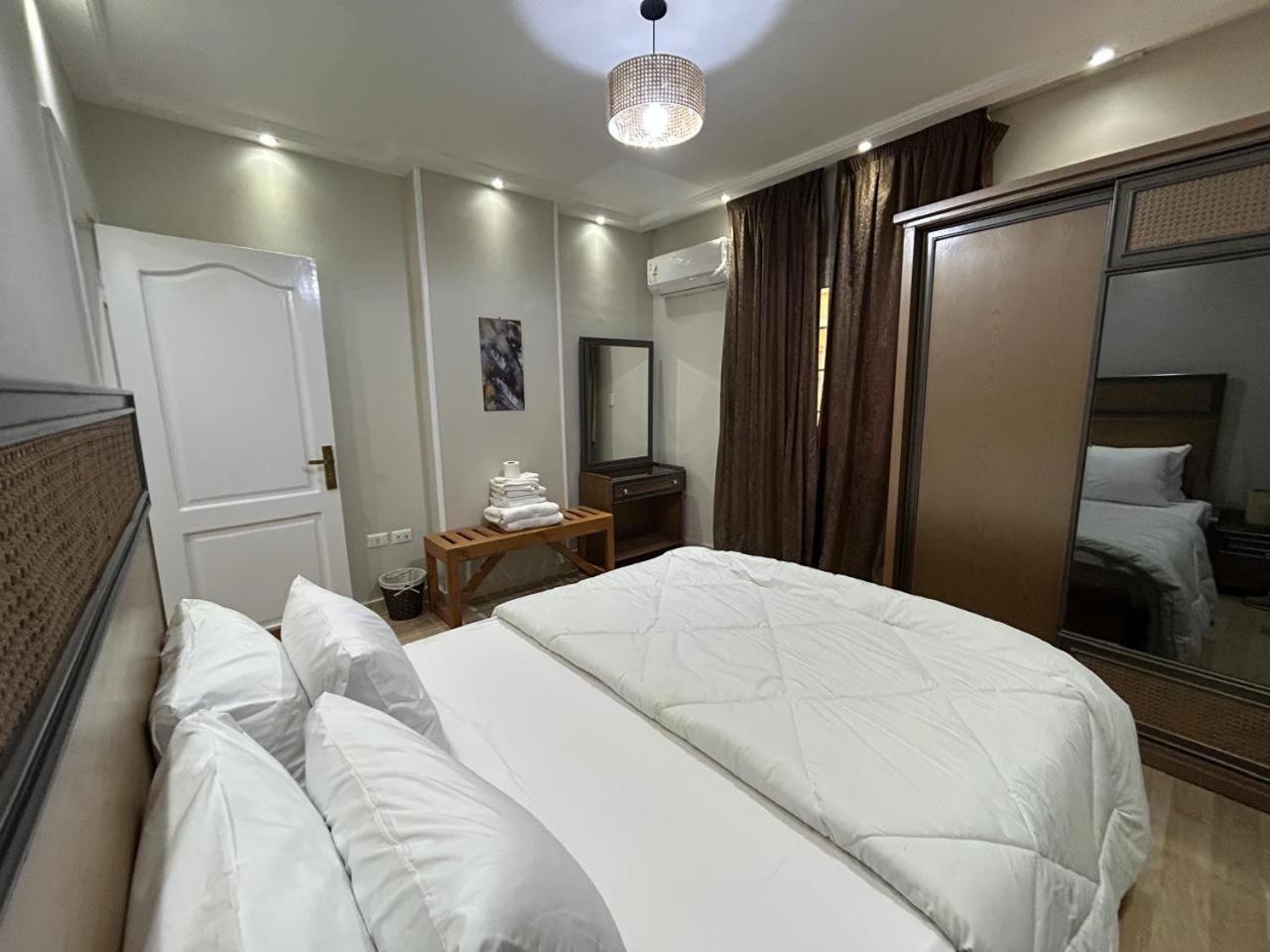 Skyline Luxury Suites 5 Mins From Cairo Airport Bagian luar foto